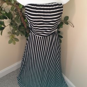 2/$20 Black and White strapless dress